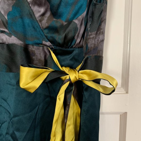 Elie Tahari vintage silk top 💛💚 - Picture 5 of 9